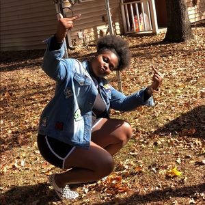 Meet your Posher, Lee